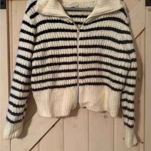 Striped Zip-Front Women’s Sweater Jacket - White & Black